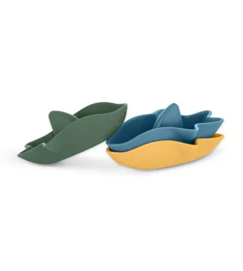 Petite&Mars Sharks - silikonowe zabawki do kąpieli  3szt