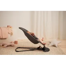 BABYBJORN leżaczek BALANCE SOFT WOVEN/JERSEY Tri Fabric, Ciemny Szary BABYBJORN leżaczek BALANCE SOFT WOVEN/JERSEY Tri Fabric, Ciemny Szary