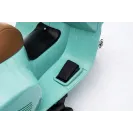 Jeździk dla dziecka Skuter Vespa na akumulator z oparciem Miętowy