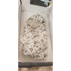 Kocyk z kapturkiem otulacz Velvet Infantilo 90 x 90cm różowy