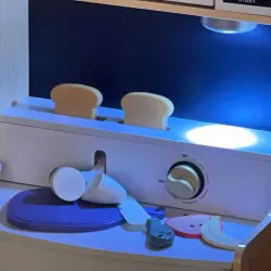 DUŻA DREWNIANA KUCHNIA Z OŚWIETLENIEM LED MAM171 - 50 elementów