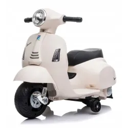 Sun Baby Scooter Vespa Jeździk Skuter na akumulator do 25 kg biały Sun Baby Scooter Vespa Jeździk Skuter na akumulator do 25 kg biały