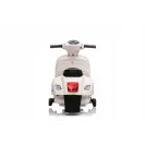 Sun Baby Scooter Vespa Jeździk Skuter na akumulator do 25 kg biały