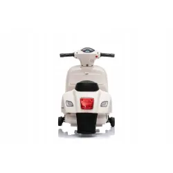 Sun Baby Scooter Vespa Jeździk Skuter na akumulator do 25 kg biały Sun Baby Scooter Vespa Jeździk Skuter na akumulator do 25 kg biały