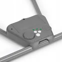 Huśtawka Lionelo Otto różowa z automatycznym bujaniem i zabawkami