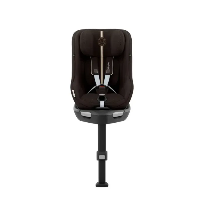 Fotelik Sirona G3 zamontowany na Bazie G3 ISOFIX w samochodzie - stabilność i noga stabilizująca
