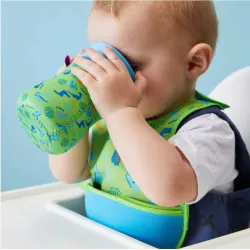 B.box Kubek do nauki picia dla dziecka - kubek treningowy 240 ml borówkowy