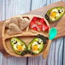 Ecorascals  TALERZYK BAMBUSOWY Z PRZYSSAWKĄ zielony