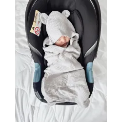Infantilo OTULACZ DO FOTELIKA MUŚLINOWY LETNI Z KAPTURKIEM jasny szary